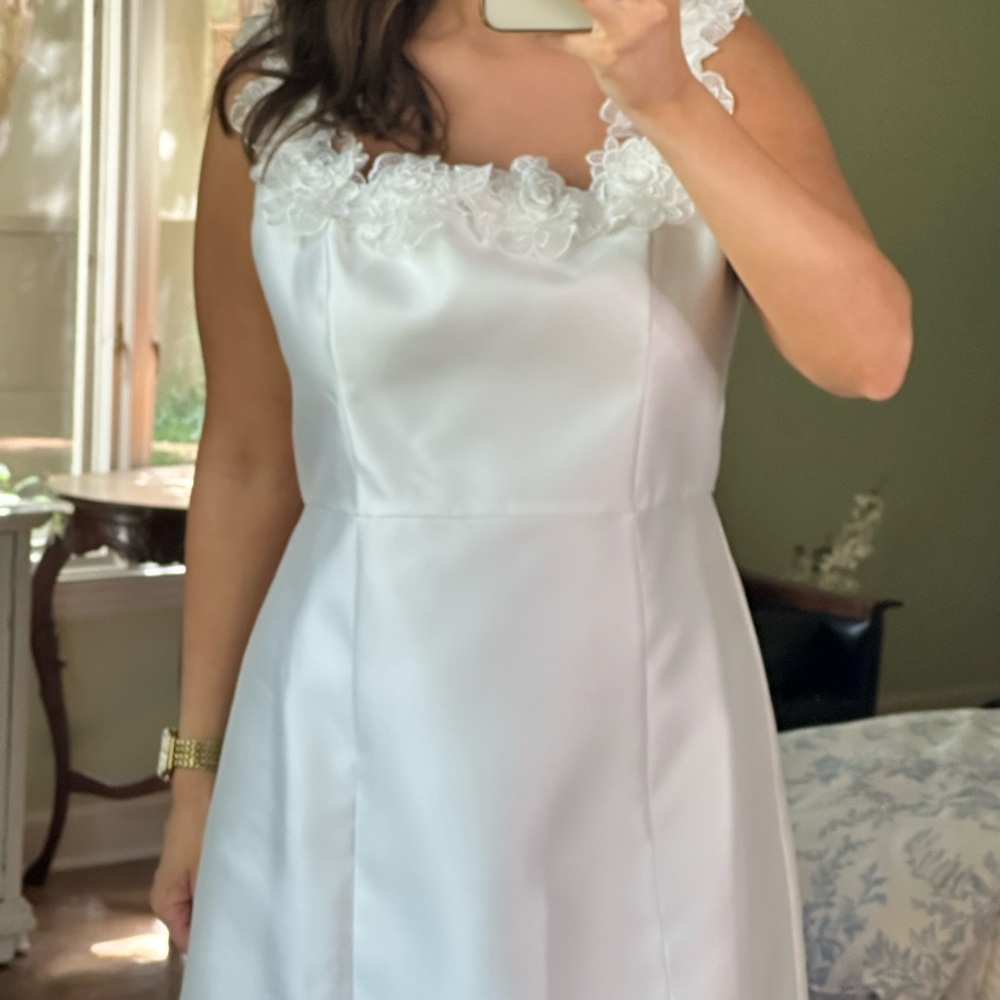 Adrianna Papell White Mikado with floral accents Detail Dress - Picture 2 of 7